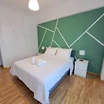 Like Your Home! Apartman Pátra